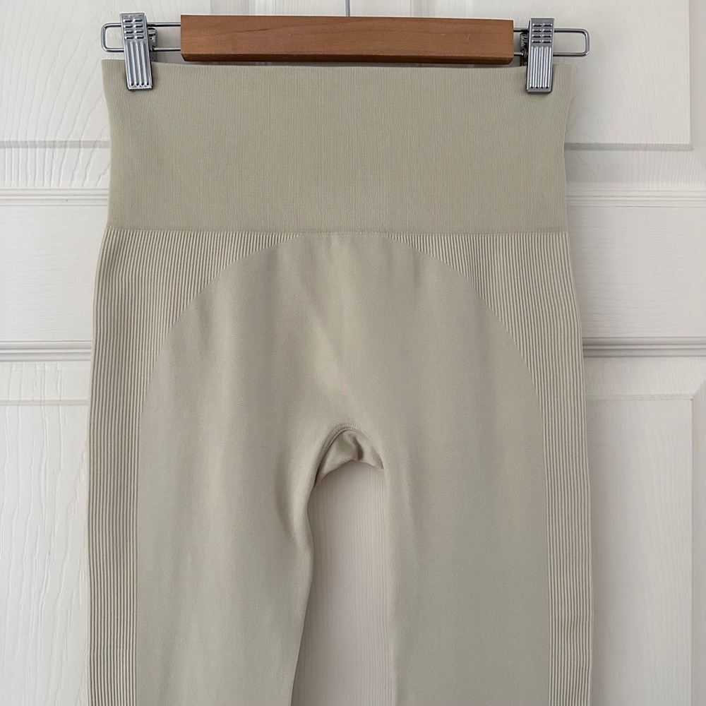 Set Active Los Angeles Sculptflex Legging Oat Milk Women’s Size Small - Picture 4 of 12